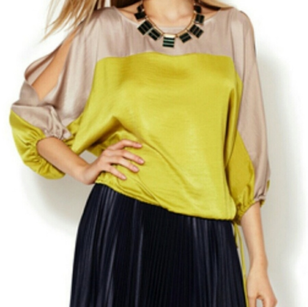 BCBGMAXAZRIA "SUZIE" open sleeved blouse